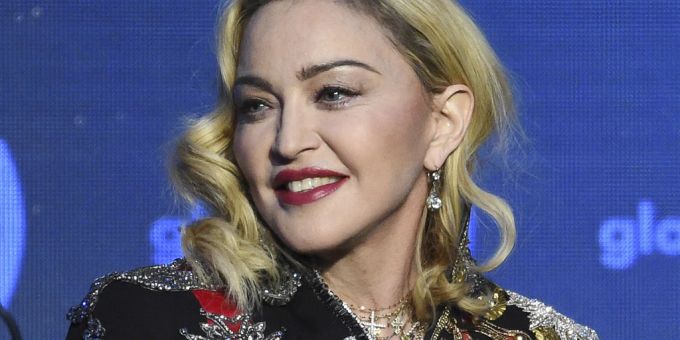 Madonna stellte ihren Freund Joshua Popper auf ihrer Geburtstagsfeier in Lissabon ihrem Sohn Rocco vor. (Archivbild) madonna freund rocco sohn