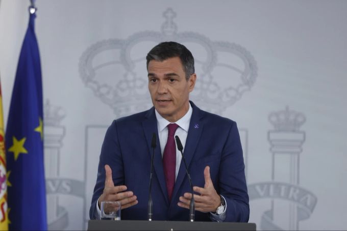 Spaniens Premierminister Pedro Sanchez macht Druck auf den Fussball-Verbandschef Luis Rubiales. Pedro Sanchez