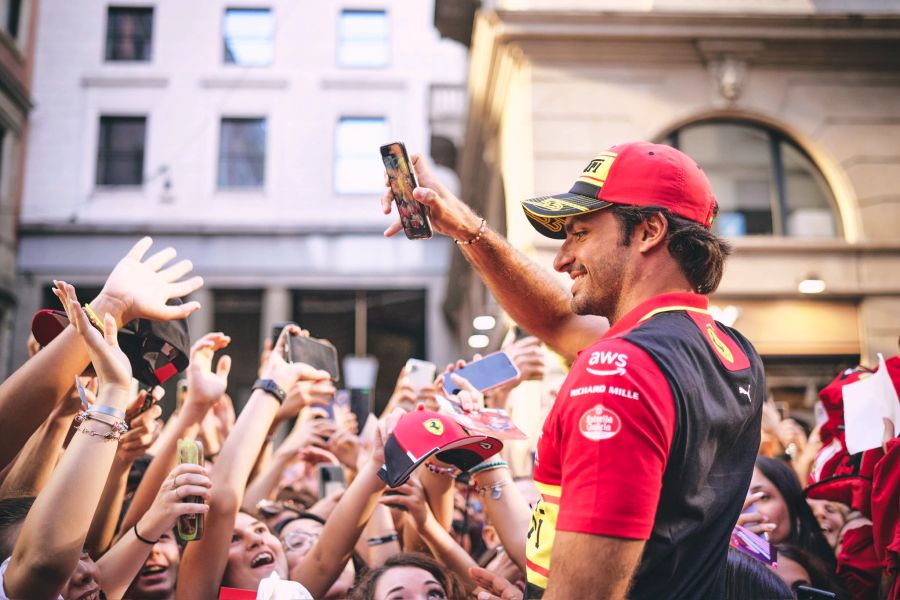 Carlos Sainz Ferrari Mailand