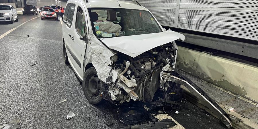 Unfall im Sonnenbergtunnel