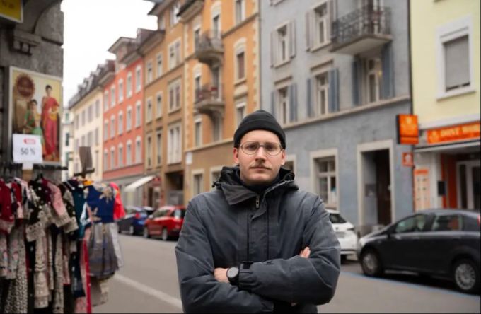 Michel Gränicher hat fünfeinhalb Jahre in der Wohnung gelebt. Zürich Kreis 5 Mieter