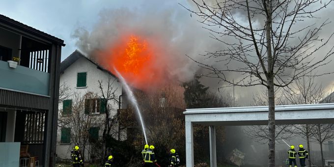 Hausbrand in Erlinsbach AG. Hausbrand in Erlinsbach