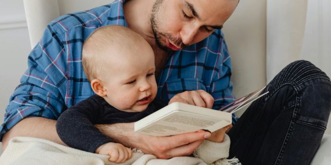 «Ein Saich» - Keine Pronomen: Experte kritisiert Gender-Trend bei Babys