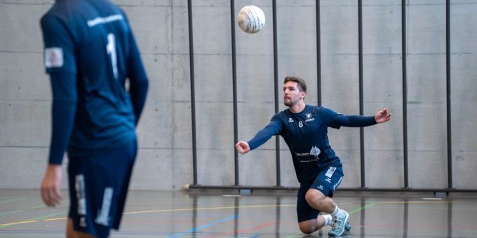 Oberentfeldens Faustballer sichern sich Rang zwei in der Qualifikation. Faustball-Spiel