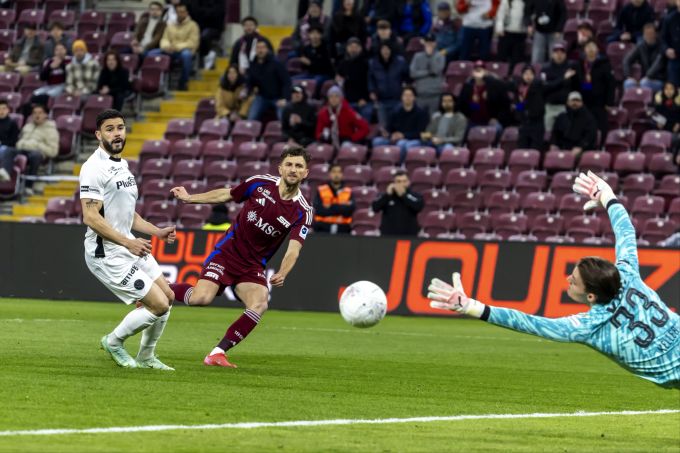 Servette tut sich gegen YB schwer. Servette YB Super League
