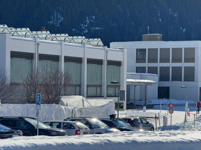 Von der Belegung der Schule durch das Militär während des WEF ist nur die Turnhalle betroffen. davos