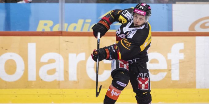 Der SCB und Dominik Kahun lösen den Vertrag per sofort auf. SC Bern Dominik Kahun