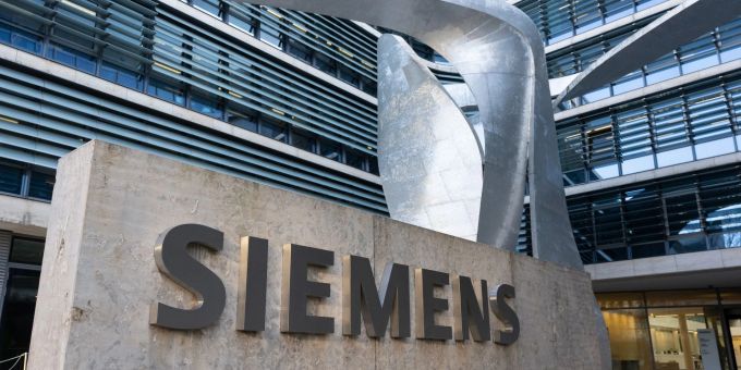 Siemens - Aktionäre meutern gegen Online-Hauptversammlung