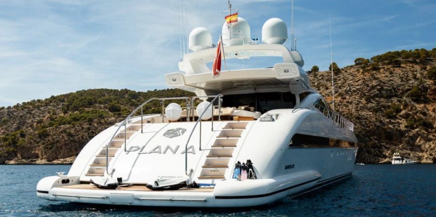 Yacht