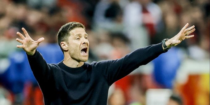 Xabi Alonso hat immer noch die Möglichkeit auf drei Titel mit Bayer Leverkusen. Xabi Alonso