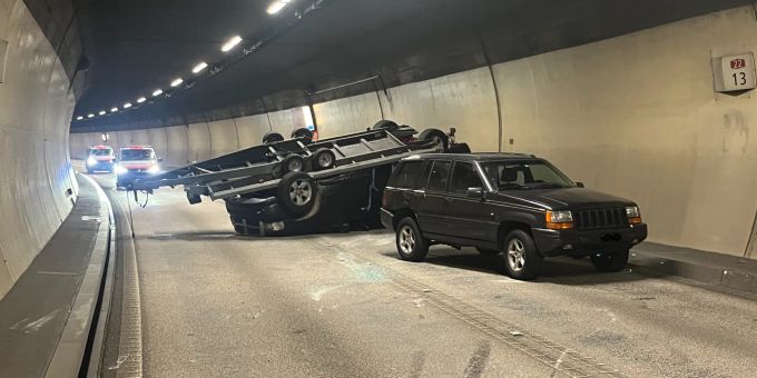 Chienbergtunnel wegen eines Unfalls vorübergehend gesperrt. Chienbergtunnel
