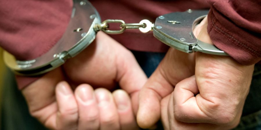 Unter dringendem Tatverdacht, in eine Wettinger Wohnung eingebrochen zu haben, steht ein erst 14-Jähriger aus dem Kosovo. (Archivbild)