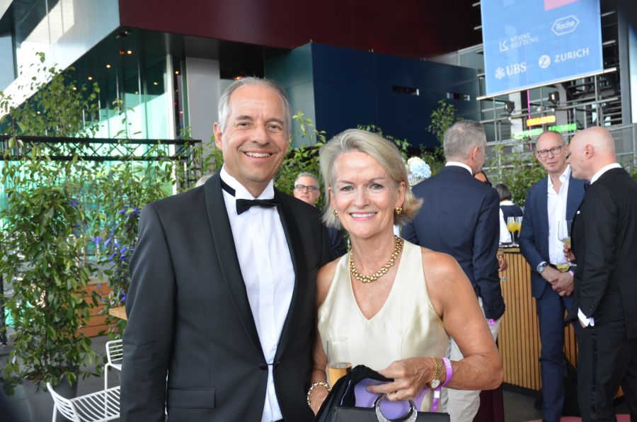 Polit-Power im Festspielglanz: Andrea Gmür und ihr Mann Philipp geniessen den grossen Klassik-Abend.