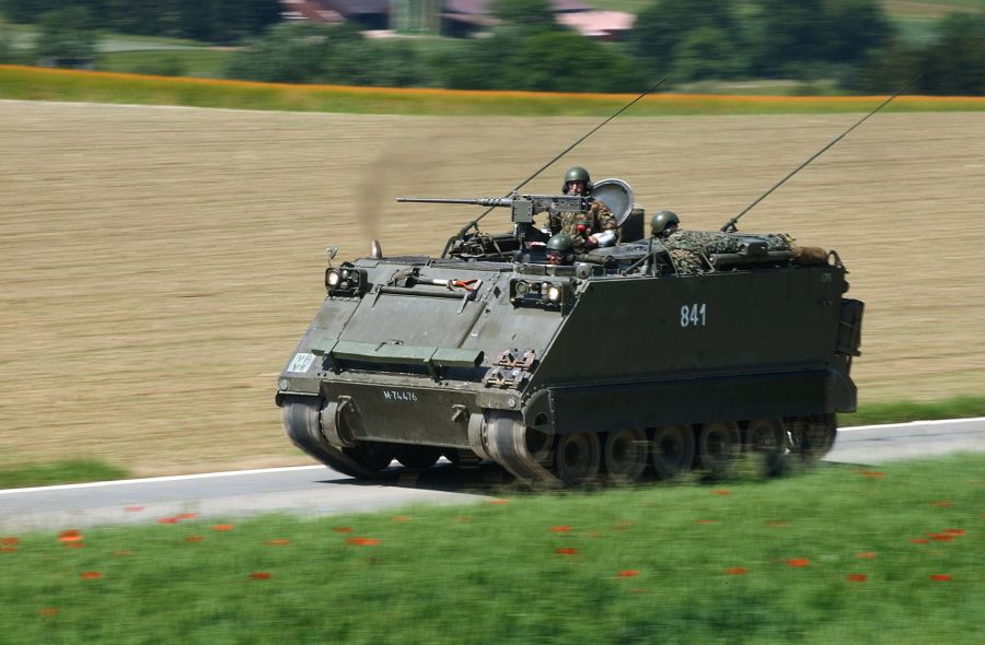 Die Armee fand Metallteile im Öl und Mängel bei der Revision.