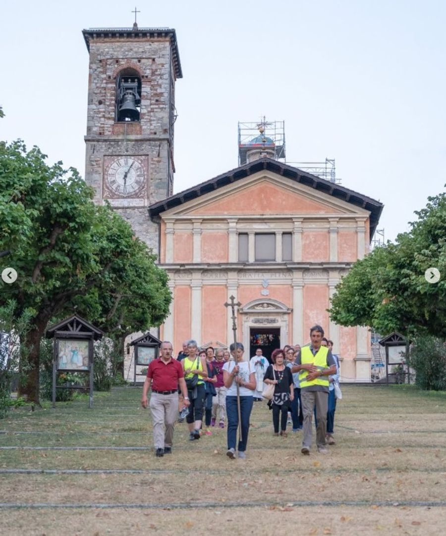 Die Gruppe pilgerte zur Wallfahrtskirche des Heiligen Kruzifixes in Castel San Pietro.