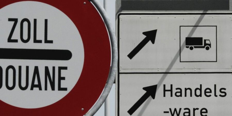 Zöllner entdeckten in Thayngen Diebesgut und eine Schusswaffe.
