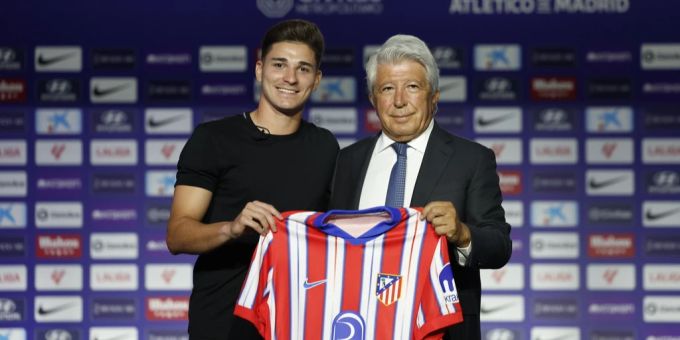 Der Transfer von Julián Álvarez von ManCity zu Atlético ist mit 75 Millionen Euro der teuerste des Sommers. Julián Álvarez