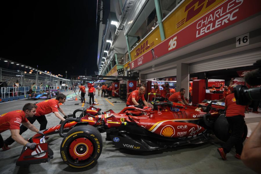 Ferrari Charles Leclerc Singapur