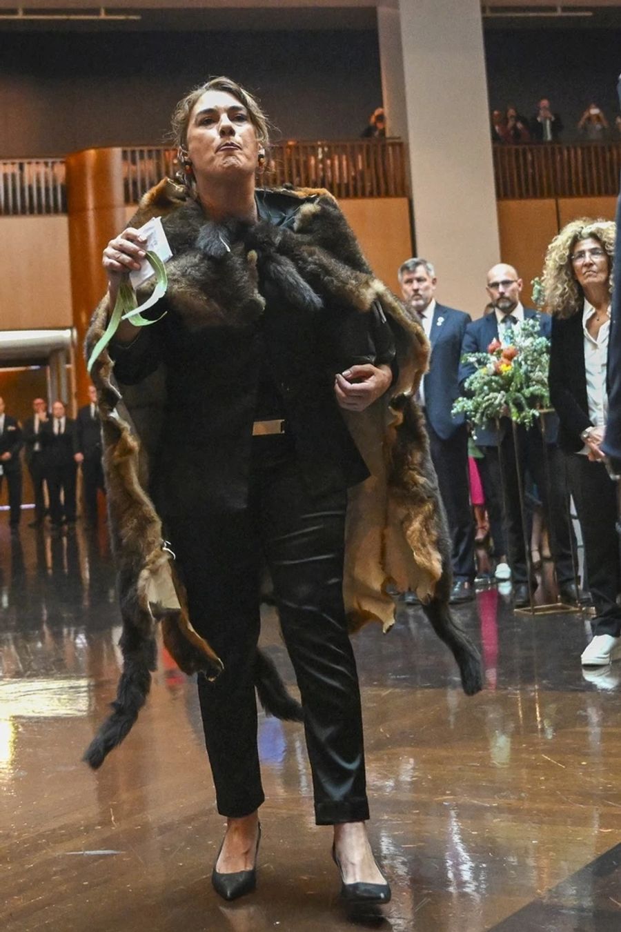 Lidia Thorpe macht King Charles im Parlament schwere Vorwürfe.