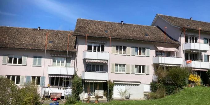 Drei Mehrfamilienhäuser in Zürich-Witikon sollen saniert werden. Mieten
