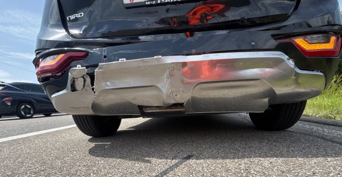 An beiden Autos entstand Sachschaden. Sachschaden