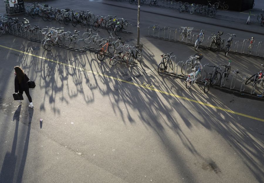 E-Roller müssen die Veloparkplätze benutzen
