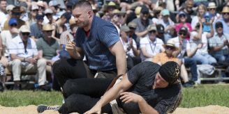 Überlegener Sieg - Staudenmann gewinnt Mittelländisches Schwingfest