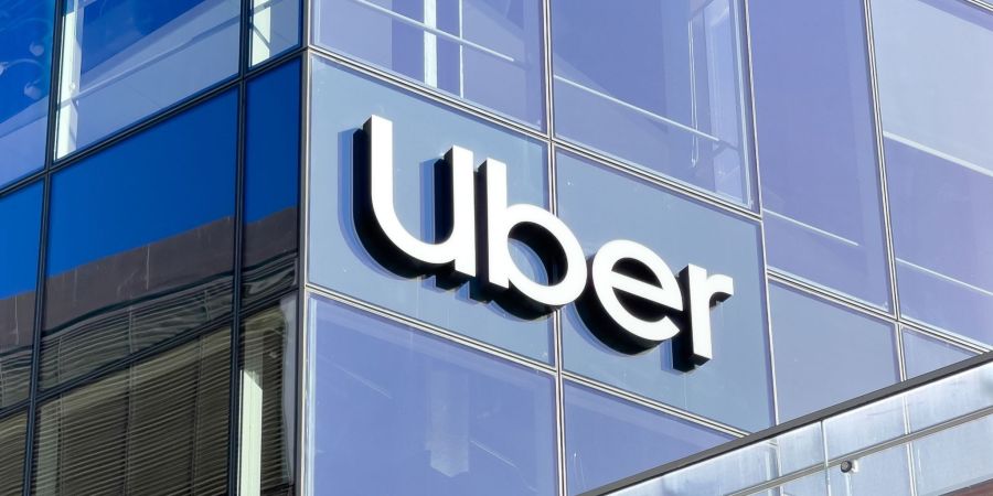 Die Entwicklung eigener Technologie zum autonomen Fahren hatte Uber schon vor Jahren aufgegeben. (Archivbild)