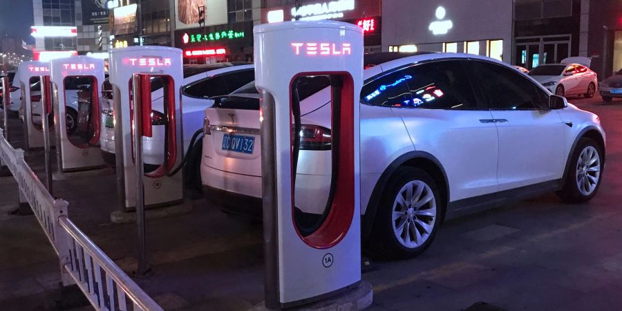 Teslas Gewinn ist im ersten Quartal eingebrochen. (Archivbild)