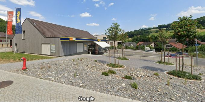 Einbrecher drangen in der Nacht in den Volg-Laden in Thalheim AG ein.
