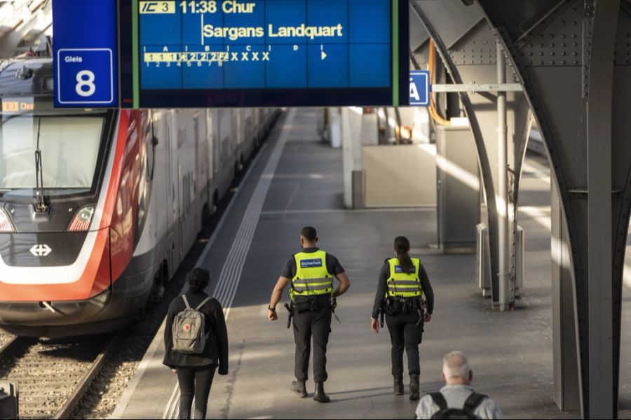 Die Zahl der Gewaltdelikte an den Schweizer Bahnhöfen hat sich in den letzten fünf Jahren um 15 Prozent erhöht.