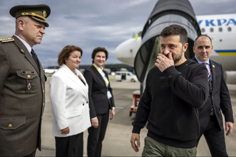 Der ukrainische Präsident Wolodymyr Selenskyj kam gestern Freitagabend an.