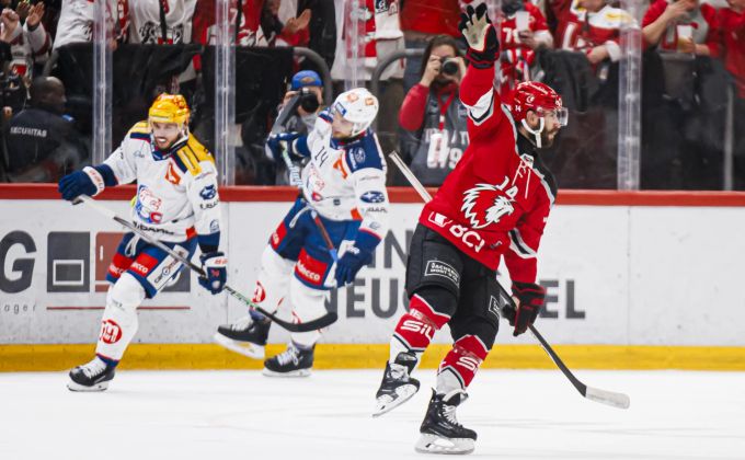 Die ZSC Lions kommen in Lausanne im Mitteldrittel unter die Räder. ZSC Lions