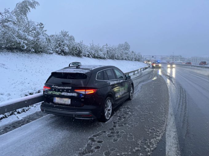 Beim Unfall entstand ein Sachschaden. Sachschaden.