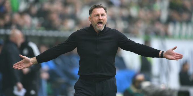 «Absolut respektlos!» - Wolfsburg-Trainer schiesst gegen Bayern-Legende