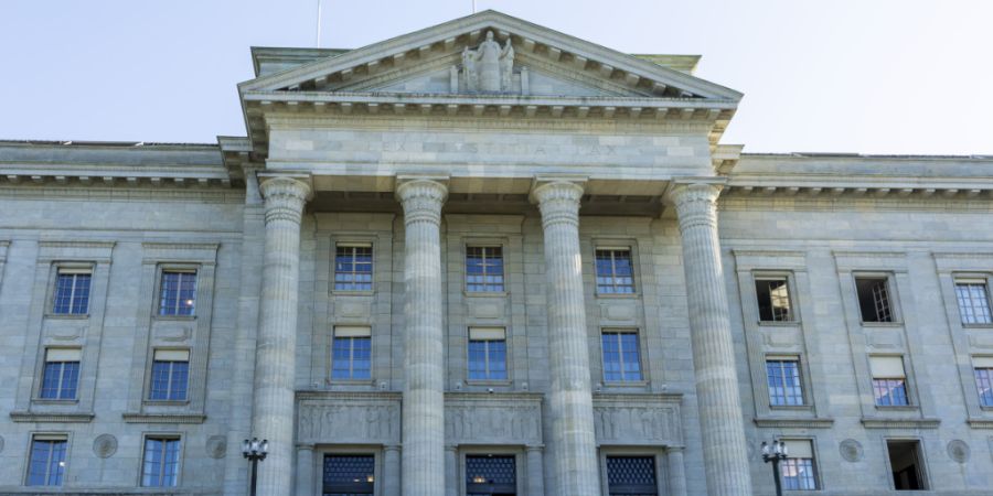 Das Bundesgericht hat in einem Streit um den Ausbau einer DAB+-Antenne auf dem Grenchenberg im Kanton Solothurn entschieden: Das kantonale Verwaltungsgericht muss über die Bücher. (A...
