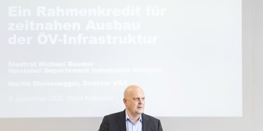 Stadtrat Michael Baumer (FDP) wollte mehr Geld für den ÖV-Ausbau in Zürich. Das Parlament strich den Betrag zusammen, das Stimmvolk genehmigte nun zumindest 80 Millionen Franken.. (A...