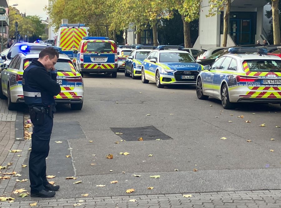 Wie schlimm die Zustände an der Schule mit rund 800 Schülern sind (viele mit Migrationshintergrund), zeigt ein Brandbrief von Lehrpersonen.