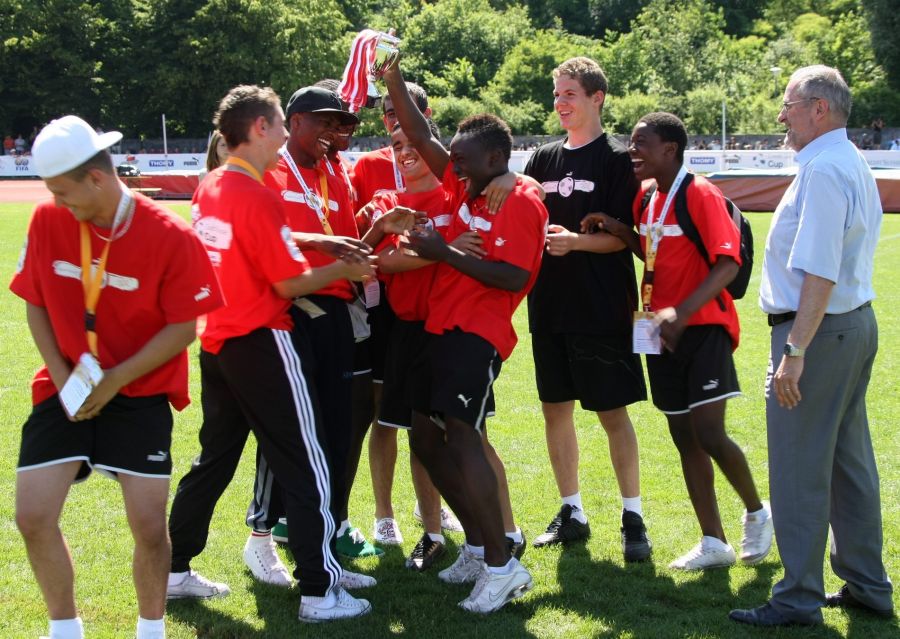 Die Buben-Kategorien der 8. und 9. Klassen wurden kollektiv ausgeschlossen.