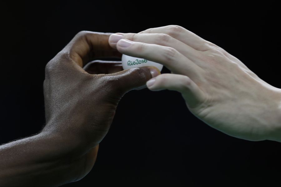 Gegen sogenannte «Elite-Spieler», gute Amateurspieler, gewann der Roboter hingegen drei von fünf Duellen.