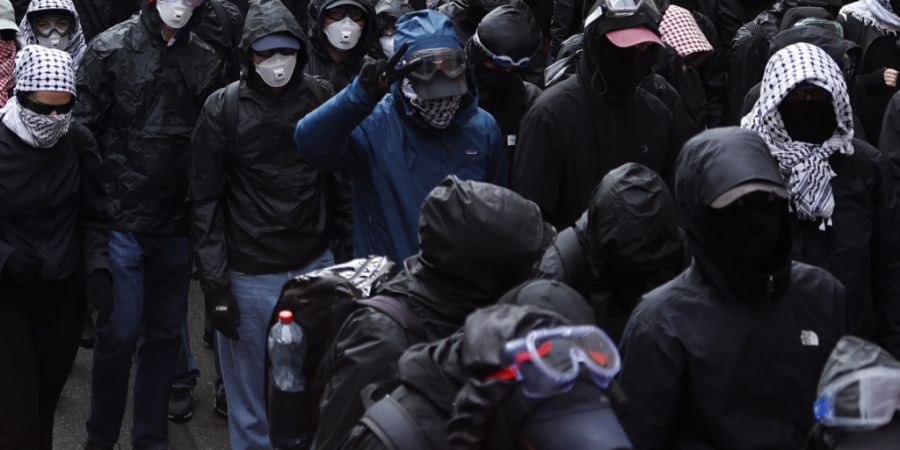 Die Berner Kantonspolizei hat im Rahmen einer Öffentlichkeitsfahndung eine «dringend tatverdächtige» Person identifiziert. (Archivbild)