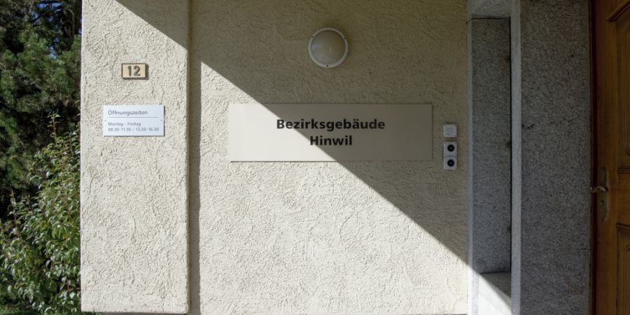 Das Bezirksgericht Hinwil ZH sprach am Donnerstag einen Vater vom Vorwurf des Missbrauchs an seiner Tochter frei. (Archivbild)