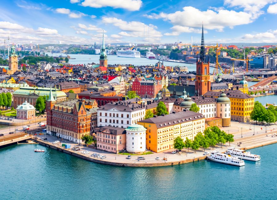 Mit ihren mehr als 50 Brücken bietet Stockholm ein einzigartiges Stadtbild.