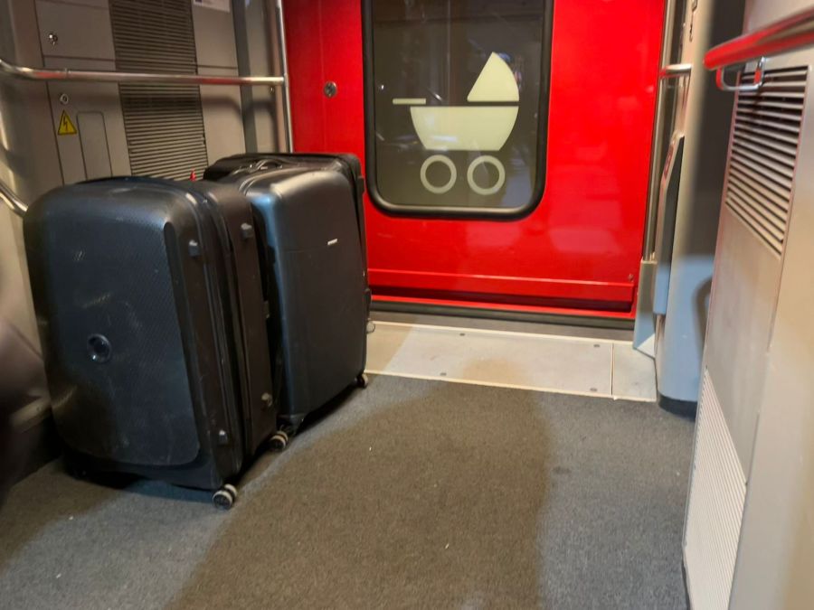 Die Zugtypen Astoro und IR2000 (im Bild) der SBB bieten kaum Stauraum für Gepäck.