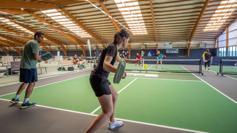Schnell gelernt: Die Mischung aus Tennis, Badminton und Tischtennis fasziniert.