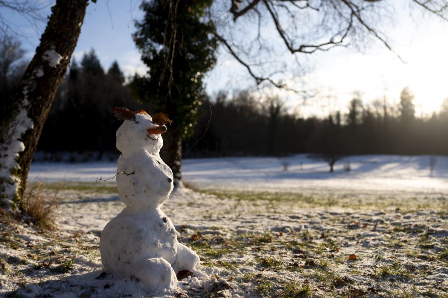 Der Regen zieht samstags nach Westen ab und die Sonne traut sich endlich heraus. Es wird milder mit bis zu 13 Grad.