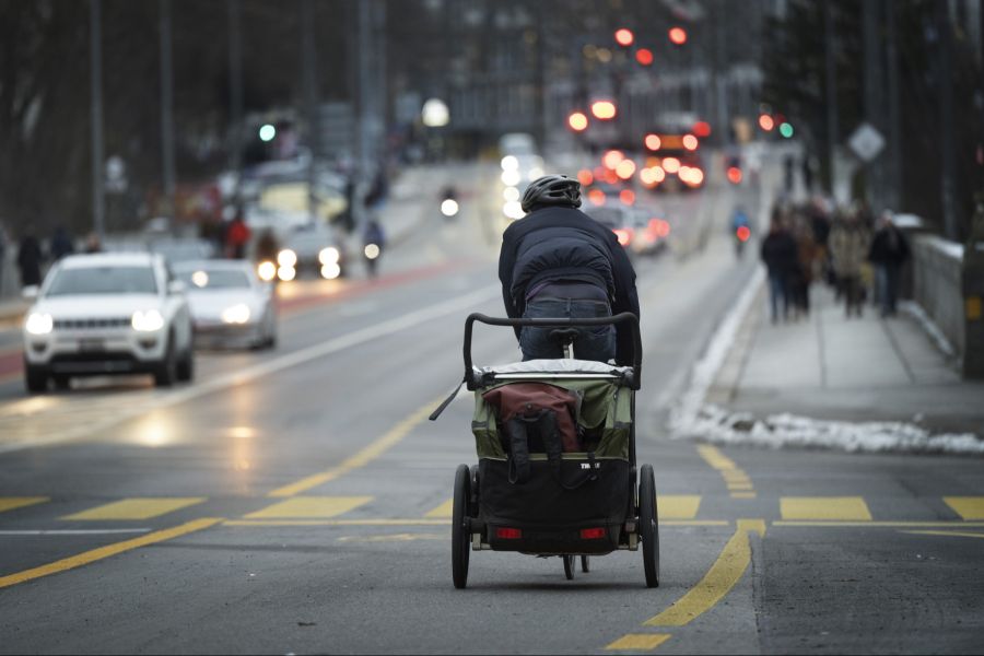 Velohelm Velo Verkehrssicherheit