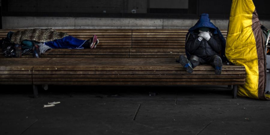 In der Stadt St. Gallen gibt es immer mehr Menschen ohne eine Wohnung. Um Szenen wie hier in Zürich möglichst zu vermeiden, führte die Stadt St. Gallen eine psychosoziale Begleitung ...