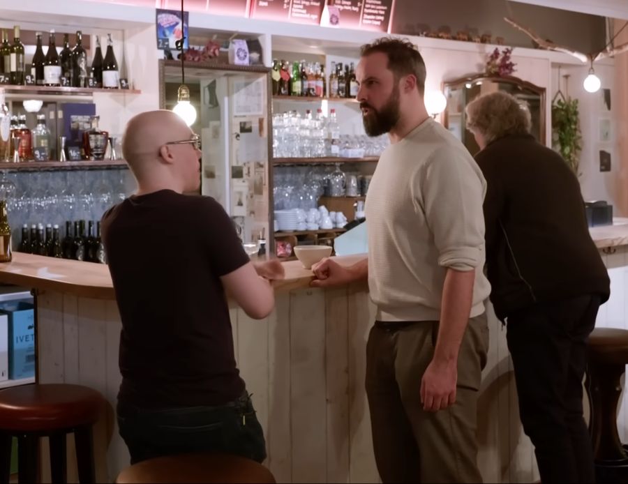 Emu Järmann (links) sucht die grosse Liebe.