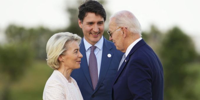 Corona - Von der Leyen telefoniert mit angeschlagenem Biden